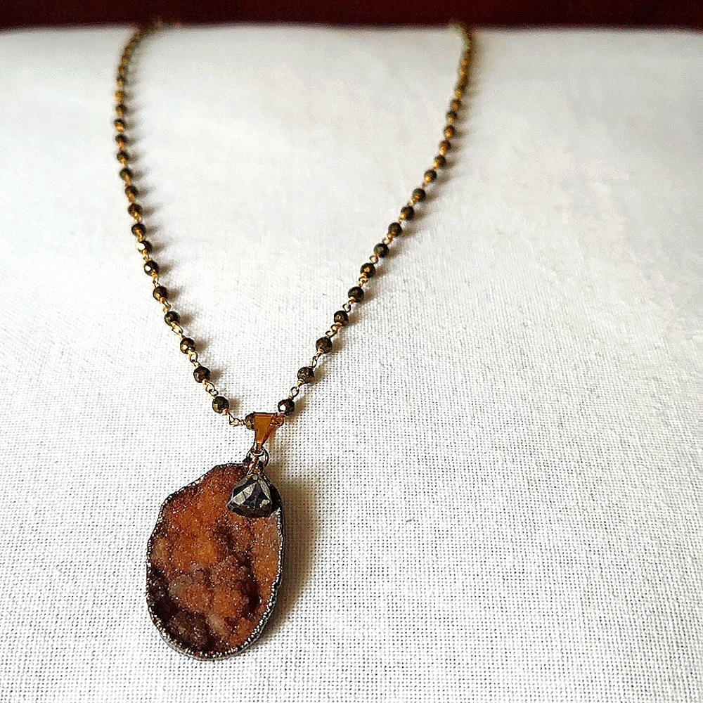 Gold and Brown Pendant Necklace